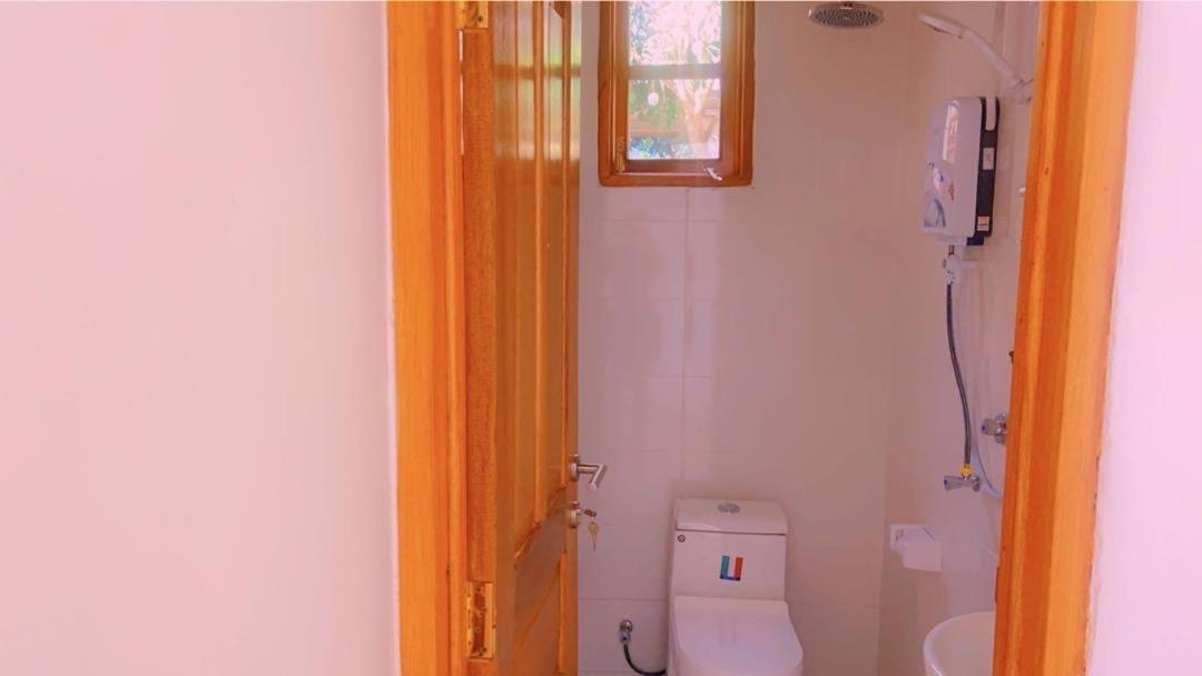 הוסטל Boma la Ngombe Evelina House מראה חיצוני תמונה
